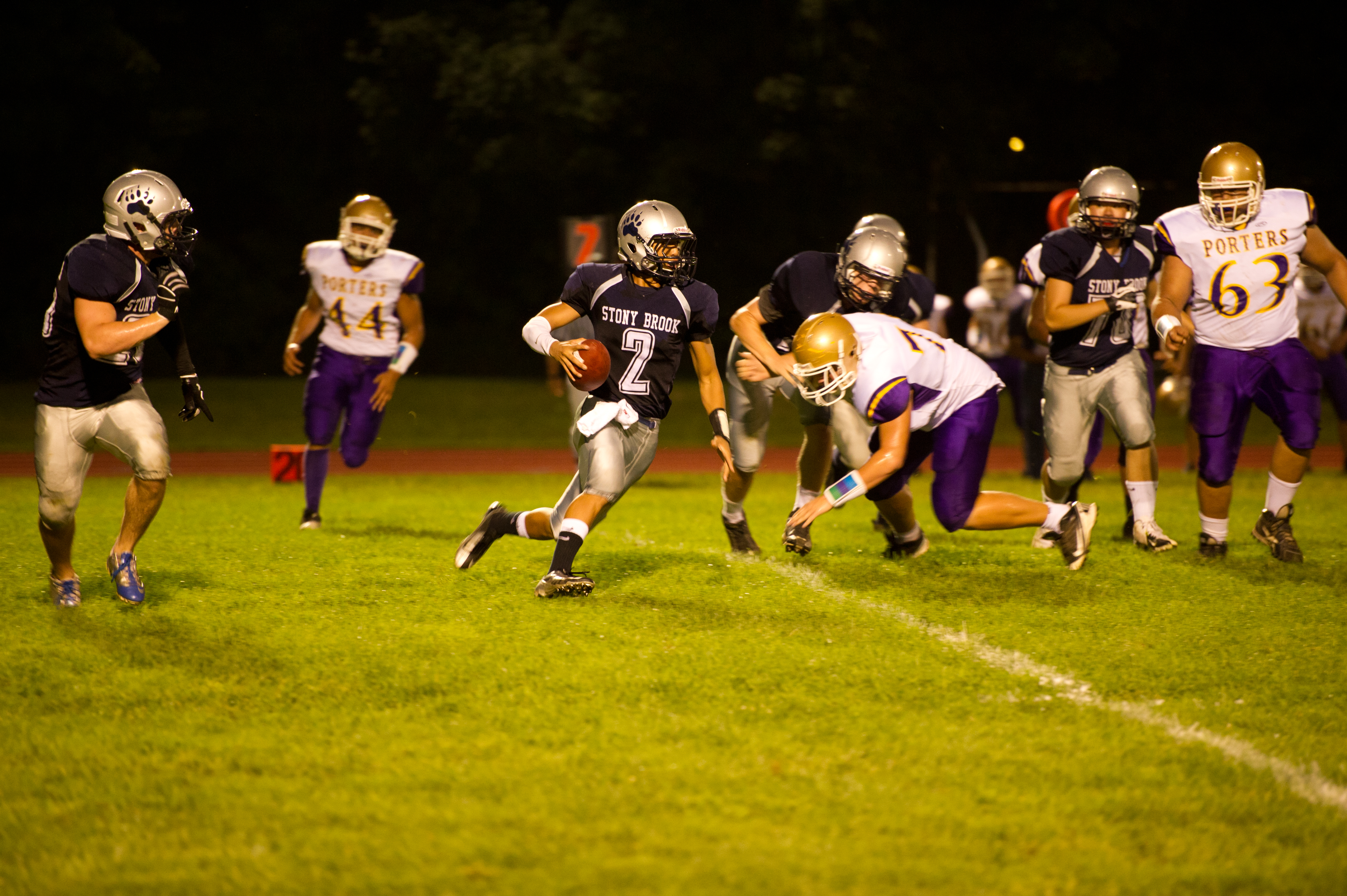 Masakayan carries the ball vs. Greenport, the week before (Photo credit: Bruce Jeffrey)