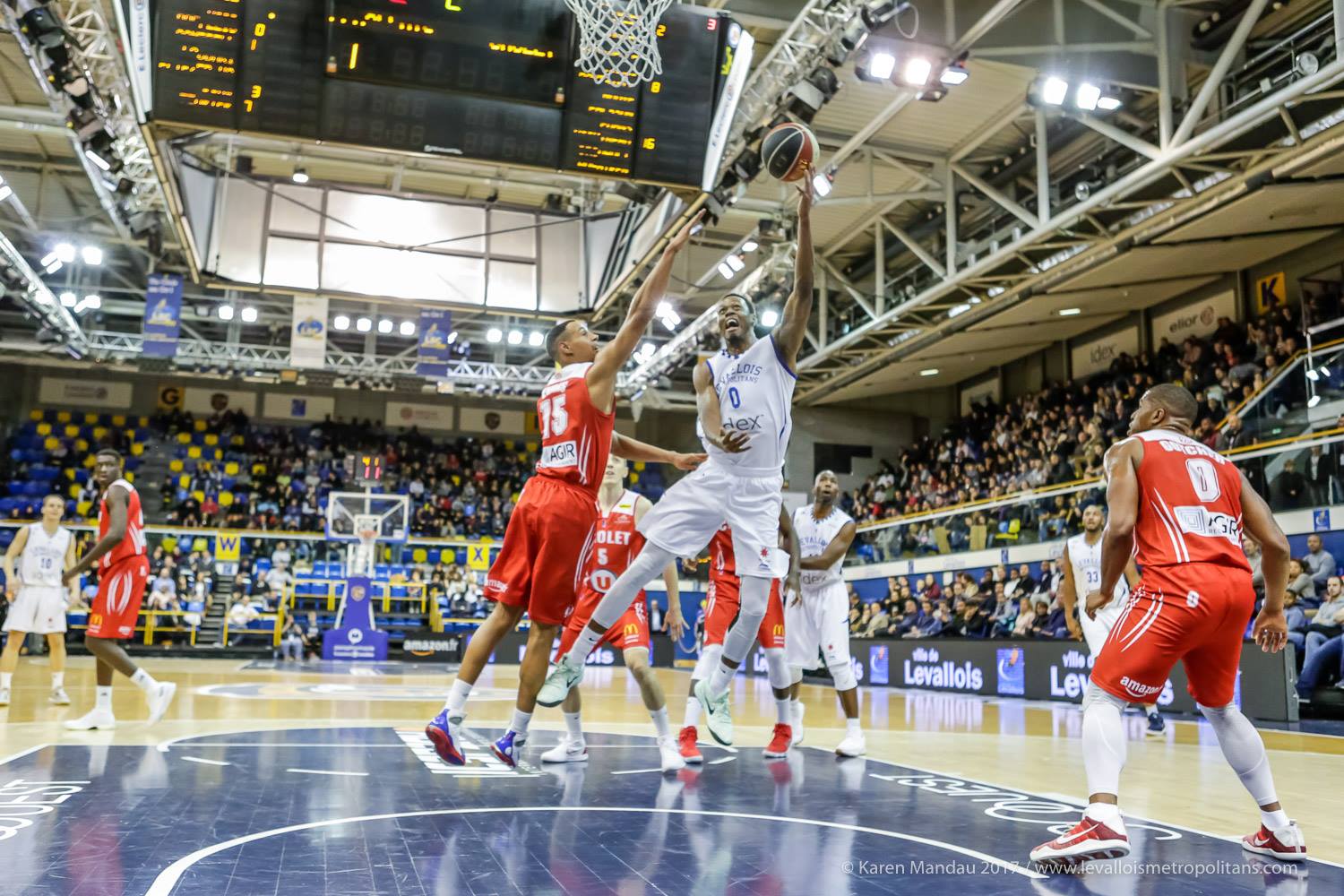 Odom Levallois Metros