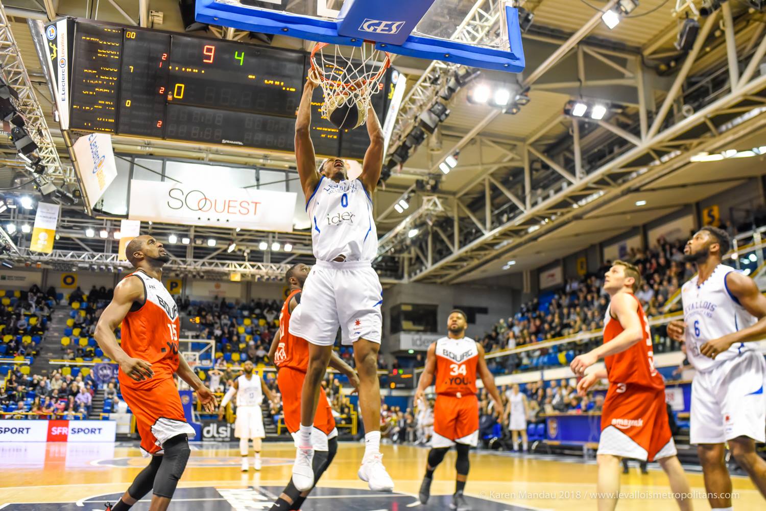 Odom Levallois Metros