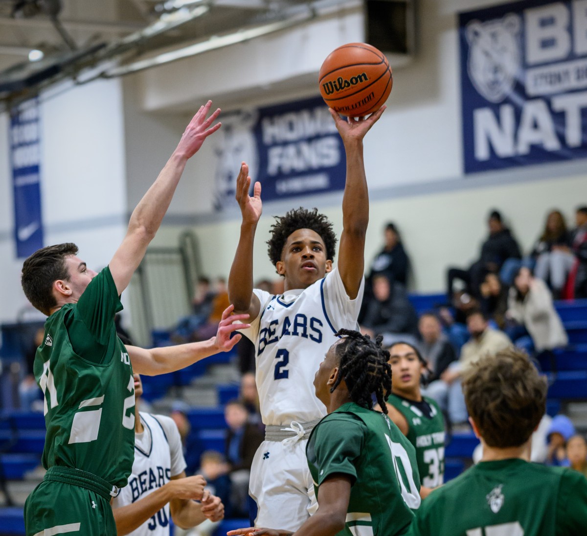 Bears Outlast Waldorf